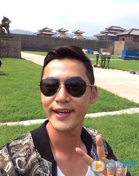 愛情萬萬歲劇情介紹 劇照