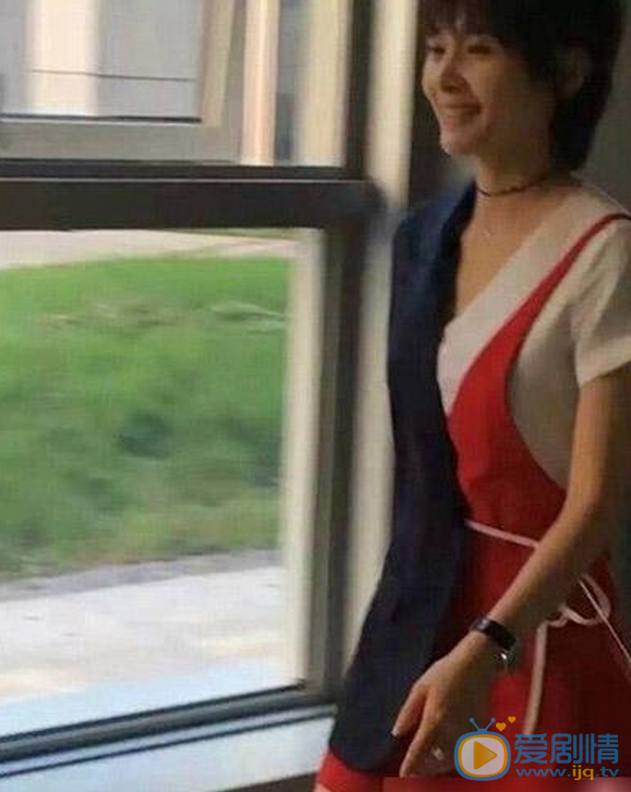 歡樂頌2最新劇透 王凱王子文街頭熱吻