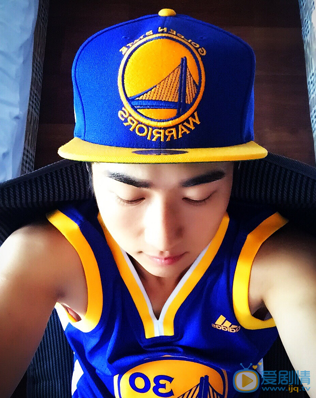 不一樣的美男子2田小凱是誰演的?田小凱扮演者崔紹涵個人資料生活寫真照欣賞