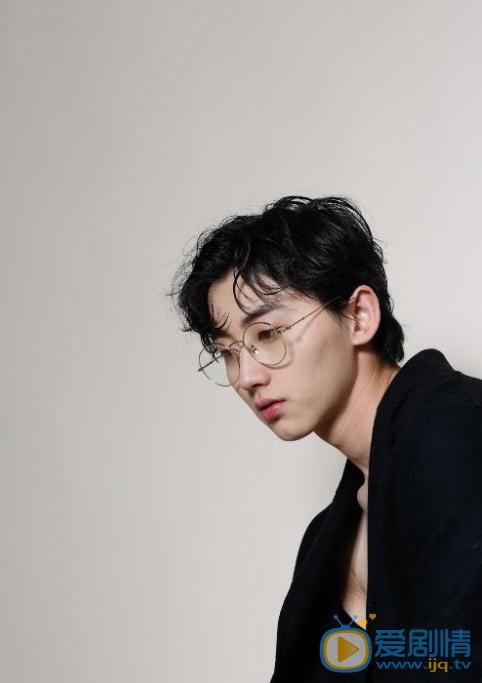 致我們單純的小美好陸揚是誰演的？陸揚扮演者孫寧個人資料、寫真及生活照欣賞