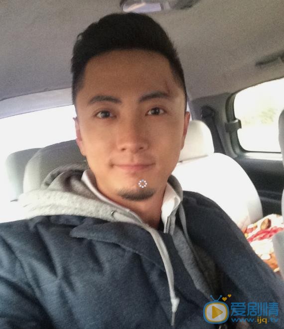 警犬來啦梁粵扮演者賈景暉個人資料、寫真生活照