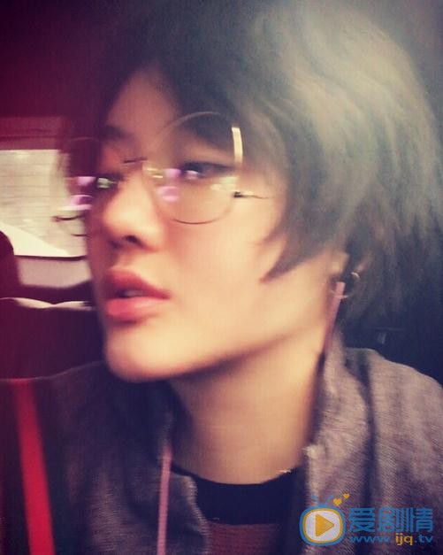 警花與警犬之再上征程顧依依是誰演的？顧依依扮演者李晨熙個人資料、寫真及生活照欣賞