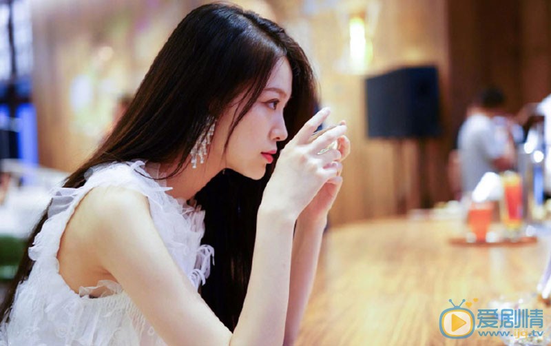 周梓倩演藝經歷 周梓倩高清寫真