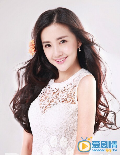   老闆來了胡娜是誰扮演的 胡娜演過哪些電視劇 胡娜性感寫真匯集