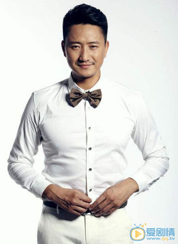 碧海雄心鄭子航是誰演的？鄭子航扮演者高峰個人資料及生活照欣賞