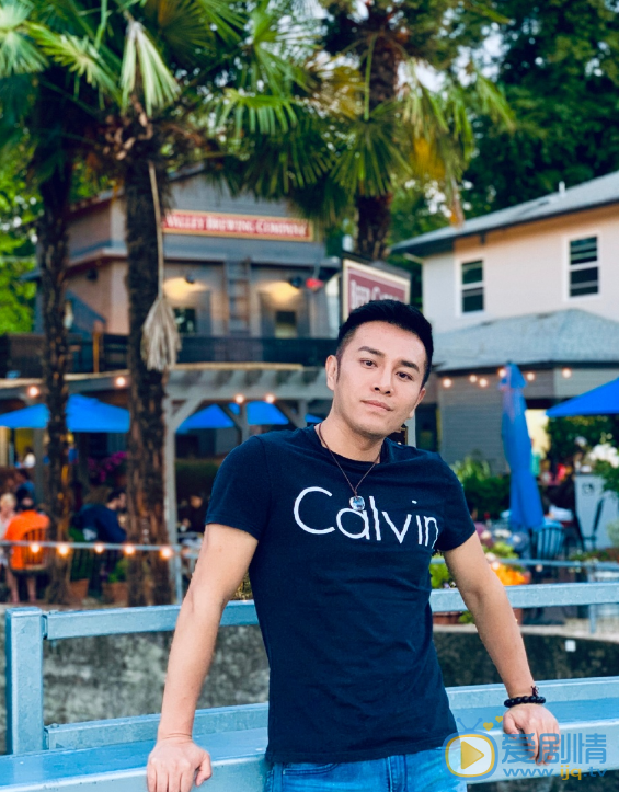 劉雨潼個人資料簡介  劉雨潼演藝經歷 劉雨潼生活寫真圖片