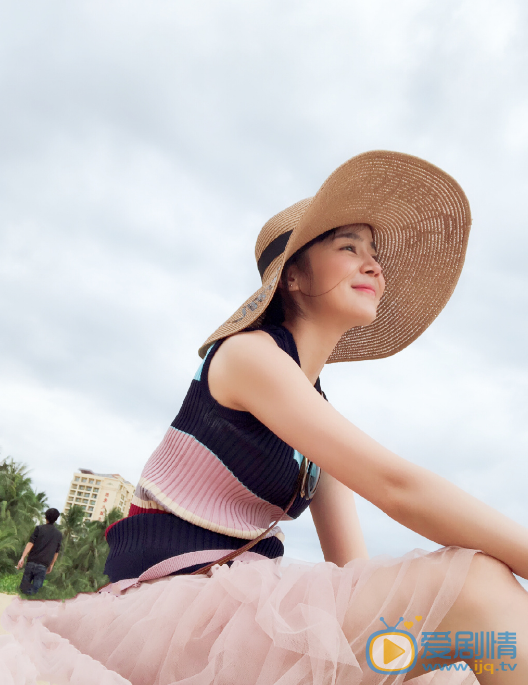 娜吉瑪個人資料 娜吉瑪旅拍文藝照片