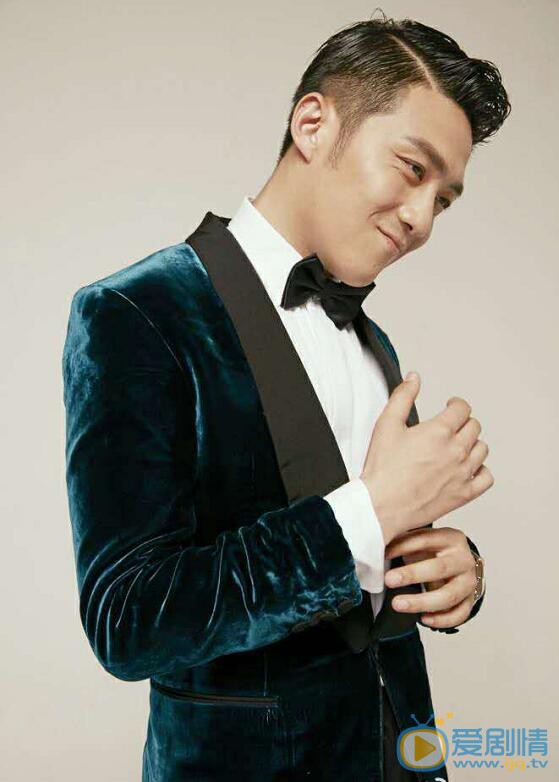  那年花開月正圓王世均是誰演的？王世均扮演者李澤鋒個人資料及生活寫真照欣賞