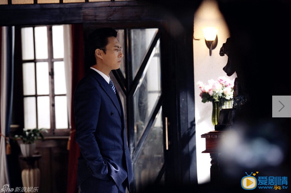 偽裝者明樓在現實生活中結婚了嗎?他老婆是誰?偽裝者靳東的老婆是李佳?