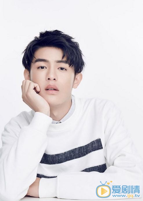 何德瑞個人資料簡介 何德瑞寫真