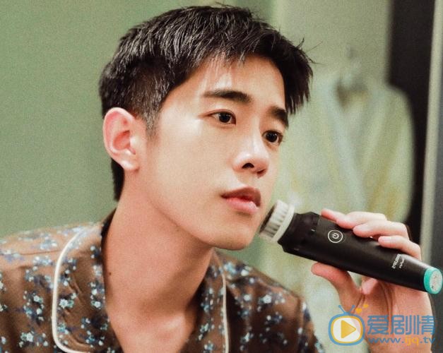 流星花園馮美作是誰演的？馮美作扮演者梁靖康個人資料、寫真及生活照欣賞