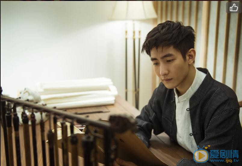 張皓倫個人資料張皓倫個人寫真