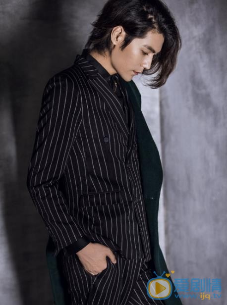 沙海黑眼鏡是誰扮演的？沙海黑眼鏡扮演者季晨個人資料、寫真生活照欣賞