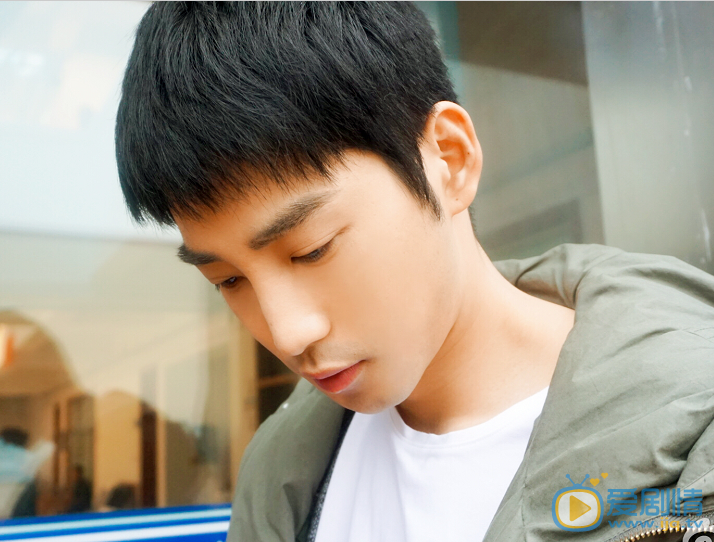 浪花一朵朵歐陽恆是誰演的？歐陽恆扮演者龐瀚辰個人資料及生活照欣賞