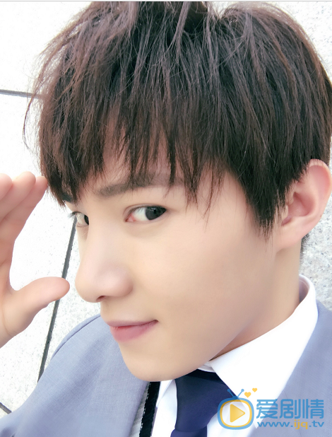 浪花一朵朵祁睿峰是誰演的？祁睿峰扮演者黃聖池個人資料及生活照欣賞