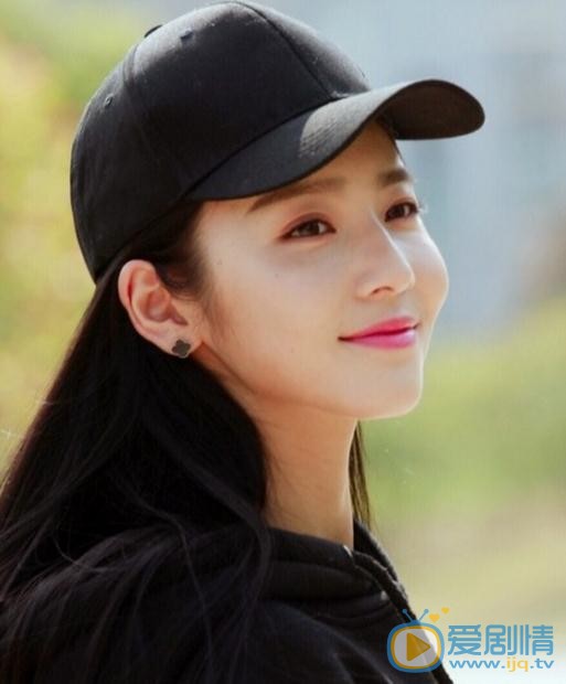 醉玲瓏冥魘是誰演的？醉玲瓏冥魘扮演者馬春瑞個人資料及寫真生活照欣賞