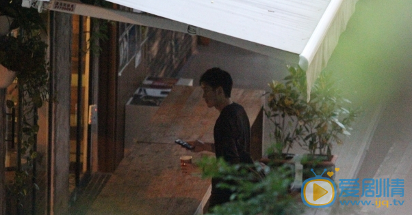 鄧紫棋約會新歡，戴情侶戒指疑似曝光戀情