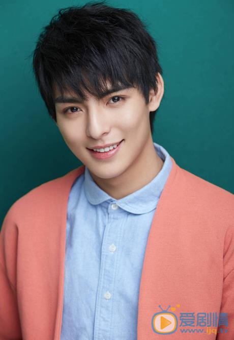 沙海蘇萬是誰扮演的？沙海蘇萬扮演者王皓軒個人資料及寫真生活照