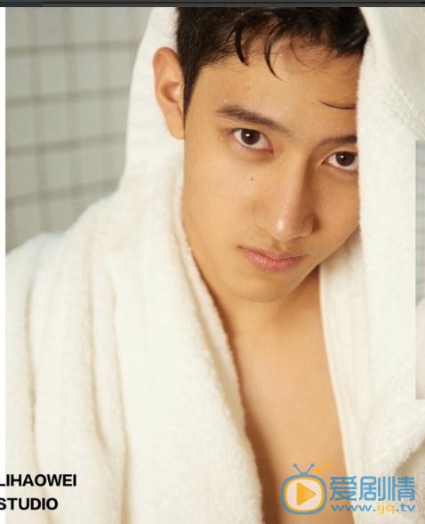 戀愛先生小程皓少年程皓是誰扮演的？小程皓少年程皓扮演者戰宇個人資料、寫真及生活照欣賞