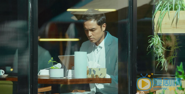 咱們相愛吧盤點黃紹谷對蔡春妮念念不忘的幾個細節