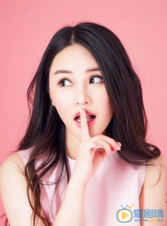 盧沁希個人資料簡介 盧沁希寫真