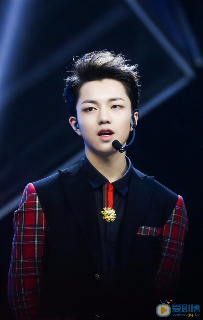 錢正昊個人生活資料 錢正昊《偶像練習生》舞台照片