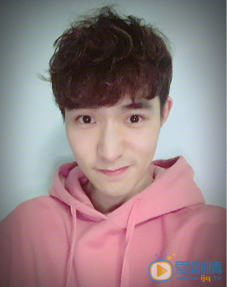 一粒紅塵顧毅然是誰演的?顧毅然扮演者李思陽個人資料及寫真照欣賞