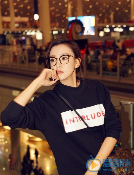 溫暖的弦溫柔是誰演的？溫柔扮演者周奇奇個人資料、寫真及生活照欣賞