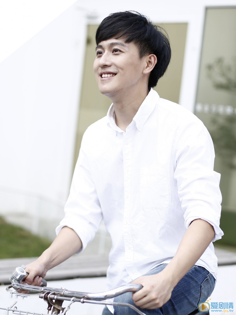 丁溪鶴個人資料簡介 丁溪鶴高清寫真圖片