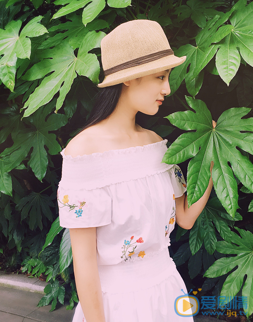  如果蝸牛有愛情葉梓夕是誰演的？葉梓夕扮演者趙圓瑗個人資料及寫真生活照欣賞