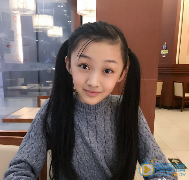 漂亮的李慧珍小時候的李慧珍是誰演的?曲芷含個人資料簡介