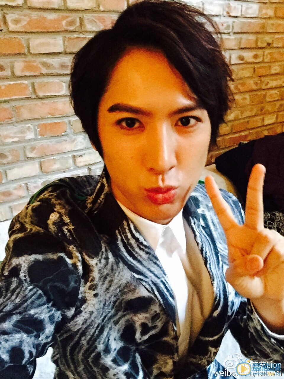 談判官謝曉天是誰扮演的?談判官謝曉天扮演者賴藝個人資料、寫真及生活照