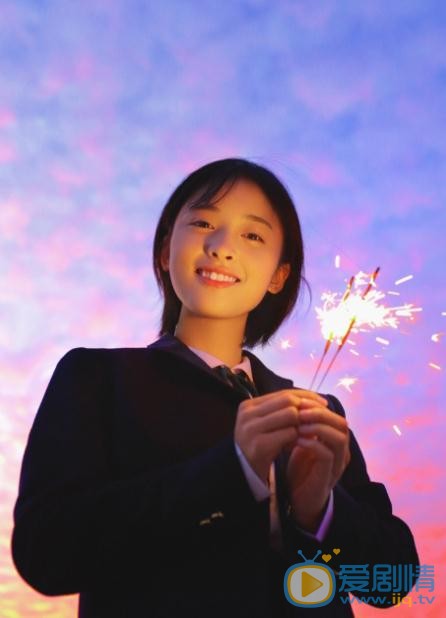 致我們單純的小美好陳小希是誰演的？陳小希扮演者沈月個人資料、寫真及生活照欣賞