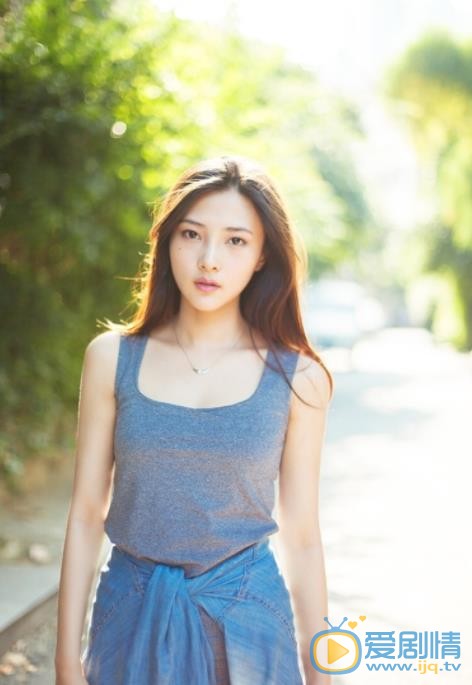 火王之破曉之戰裴珞傾是誰演的？裴珞傾扮演者柏安個人資料、寫真及生活照欣賞