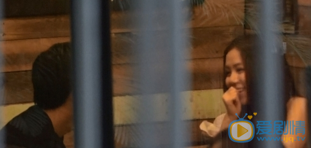 鄧紫棋約會新歡,戴情侶戒指疑似曝光戀情