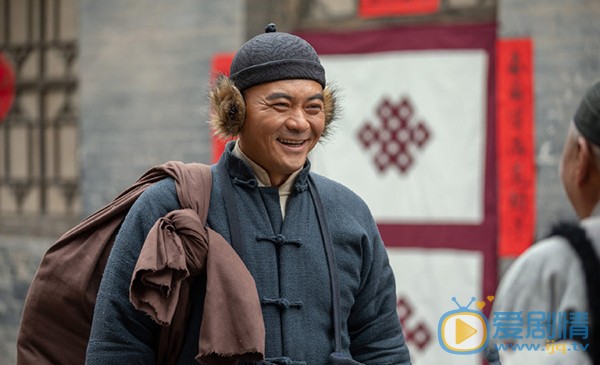 河山衛大河是由誰飾演的？他在劇中扮演什麼角色？