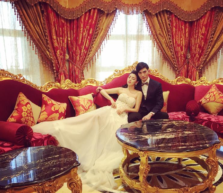 余薇薇個人資料簡介 余薇薇和男友結婚照