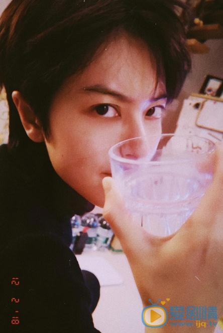 小女花不棄莫若菲是誰扮演的？莫若菲扮演者刑恩個人資料、寫真及生活照欣賞