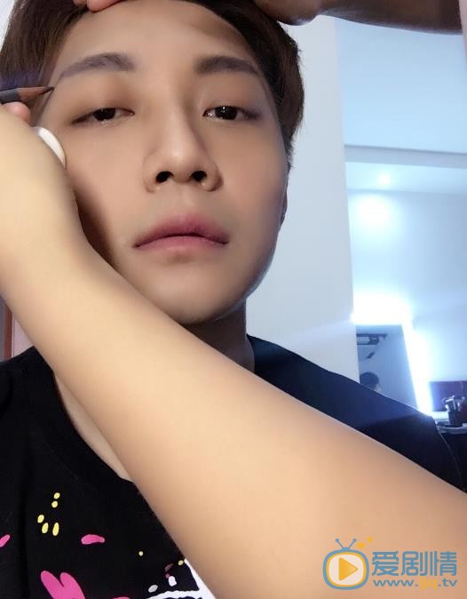 如果愛李子銘是誰扮演的?如果愛李子銘扮演著侯雪龍個人資料、寫真生活照