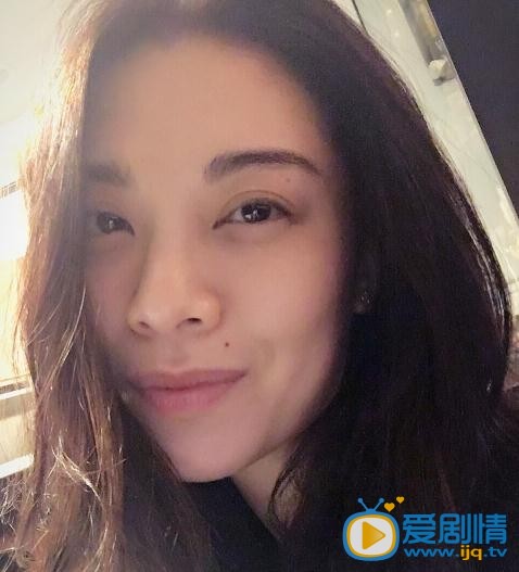 劉海戲金蟾莫彤扮演者廖碧兒寫真及生活照欣賞