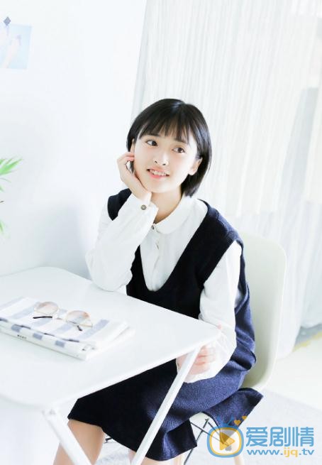 致我們單純的小美好陳小希是誰演的？陳小希扮演者沈月個人資料、寫真及生活照欣賞