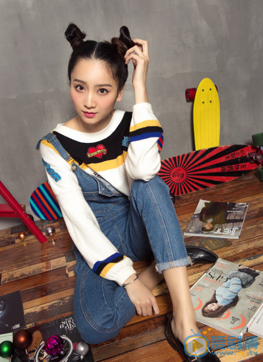 盧本娟個人資料簡介 盧本娟演藝經歷 盧本娟寫真圖片