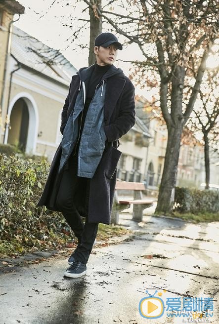 《Man to Man》曝光花絮照 朴海鎮上演多重身份