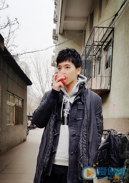 鳳囚凰花錯是誰演的？花錯扮演者李宗霖個人資料、寫真及生活照欣賞