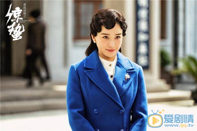 諜戰深海之驚蟄余小晚喜歡誰？最後和誰在一起？