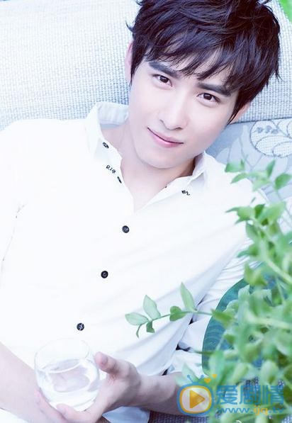 《擊劍小子冷子峰》邵康是誰扮演的？邵康扮演者吳昊澤個人資料、寫真及生活照欣賞