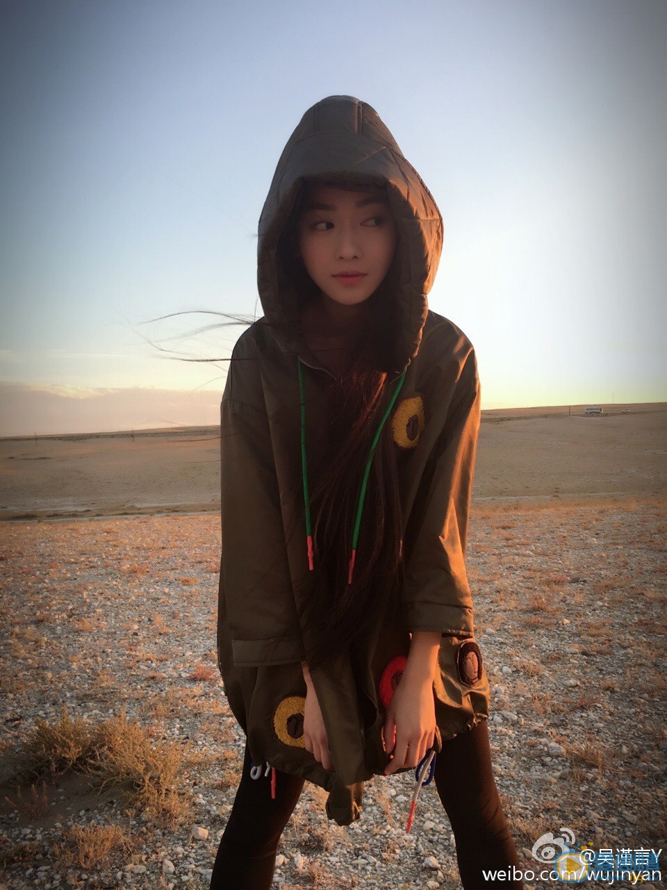 守護麗人朱琦琦扮演者吳謹言寫真生活照欣賞