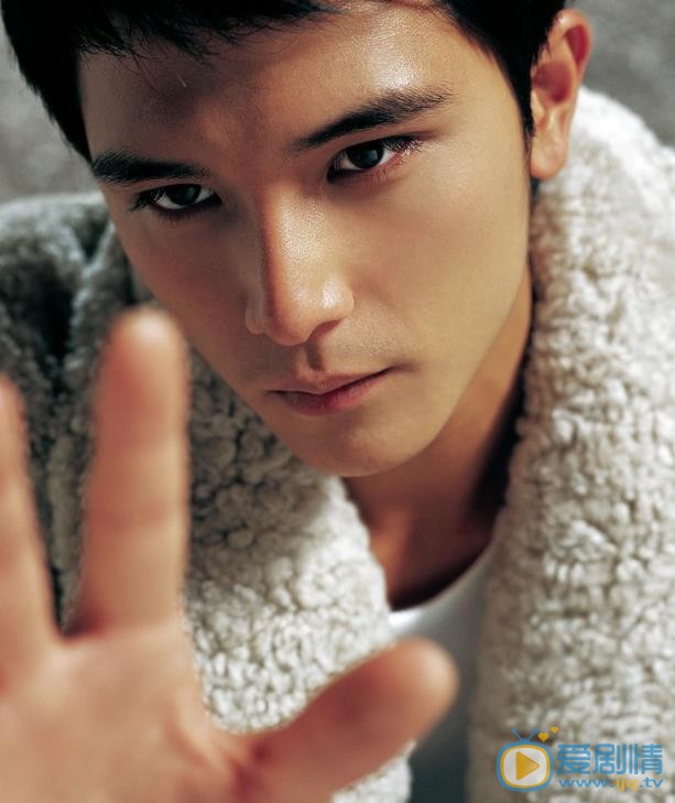 幸福一家人房天憶是誰演的?房天憶扮演者邱澤個人資料、寫真及生活照欣賞