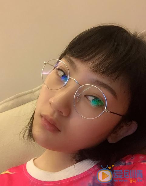 雙世寵妃鏡心是誰扮演的？雙世寵妃鏡心扮演者孫藝寧個人資料、寫真及生活照欣賞