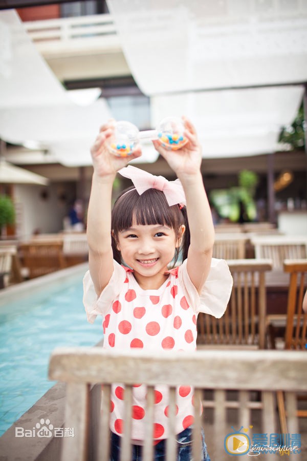 檸檬初上妙妙扮演者謝語恩寫真及生活照欣賞